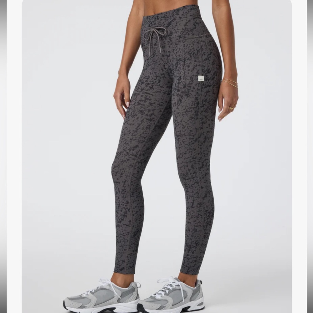 Vuori patterned Gray Daily high-waisted drawstring Leggings
